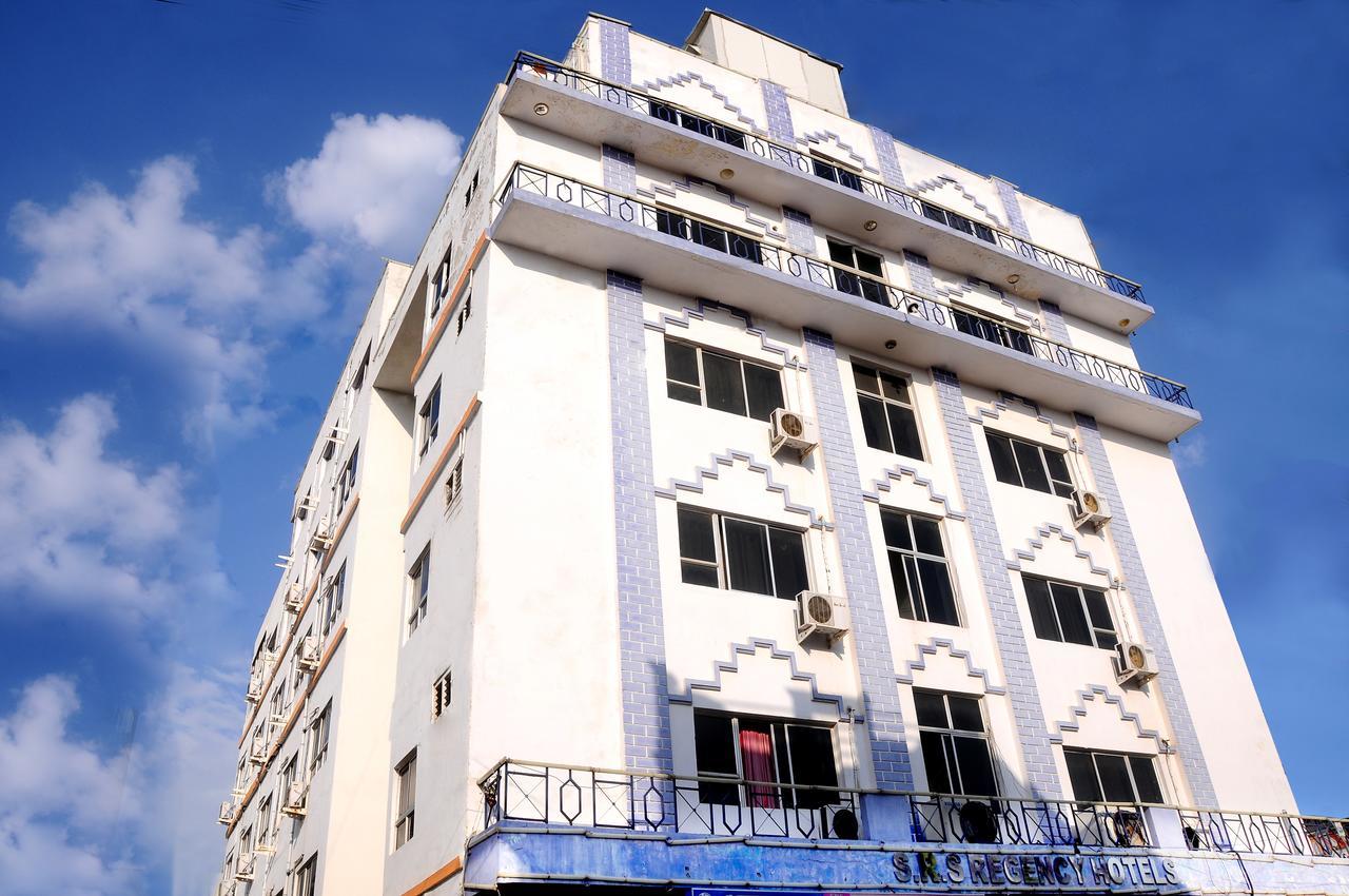 Srs Regency Hotel Anantapur Eksteriør bilde