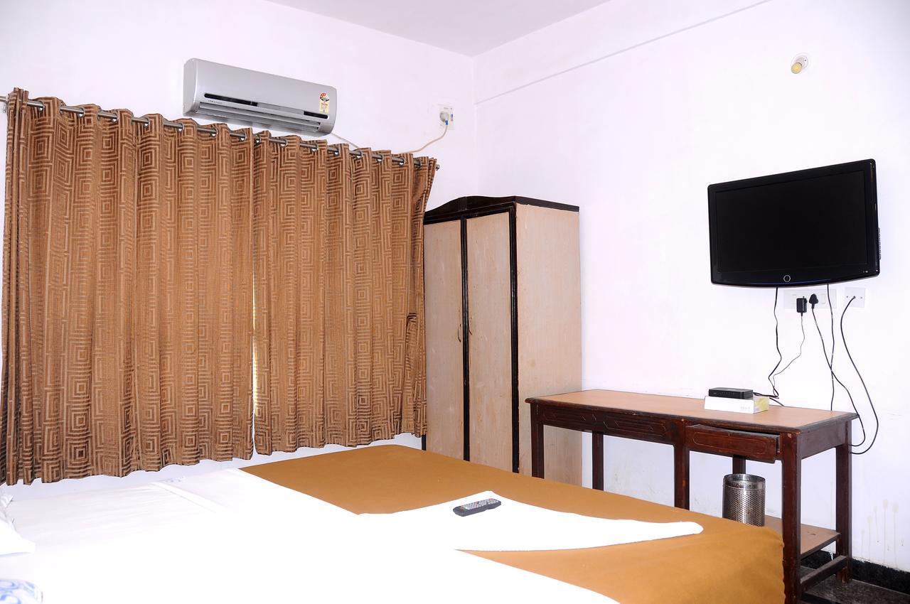Srs Regency Hotel Anantapur Rom bilde